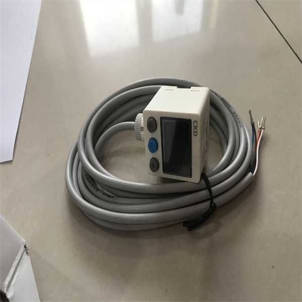 CKD兩位五通電磁閥4RD219-06-E2-3